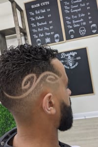 Elio D., mobile hairstylist/mobile barber at Tampa