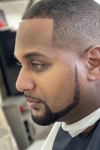 Elio D., mobile hairstylist/mobile barber at Tampa