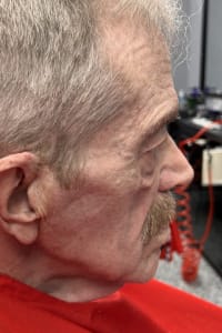 Michael H., mobile hairstylist/mobile barber at Plantation