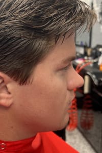 Michael H., mobile hairstylist/mobile barber at Plantation