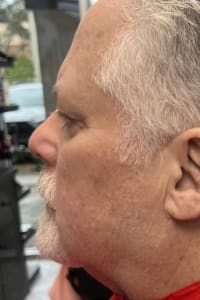 Michael H., mobile hairstylist/mobile barber at Plantation