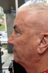 Michael H., mobile hairstylist/mobile barber at Plantation