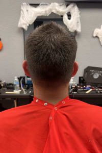 Michael H., mobile hairstylist/mobile barber at Plantation