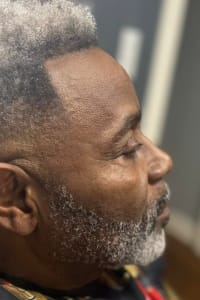 Alexis B., mobile hairstylist/mobile barber at KCMO