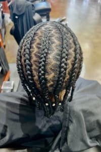 Nefertiti B., mobile hairstylist/mobile barber at Sandy Springs