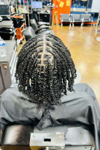 Nefertiti B., mobile hairstylist/mobile barber at Sandy Springs