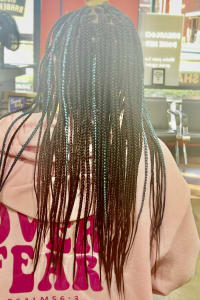 Nefertiti B., mobile hairstylist/mobile barber at Sandy Springs