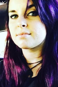 Shannon W., mobile hairstylist/mobile barber at Lake Worth Beach