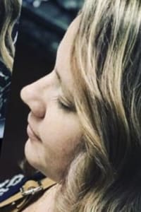 Shannon W., mobile hairstylist/mobile barber at Lake Worth Beach