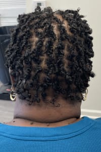 Chinoah K., mobile hairstylist/mobile barber at Tallahassee