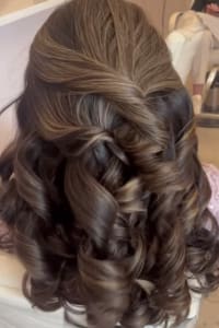 Grace M., mobile hairstylist/mobile barber at West Dundee