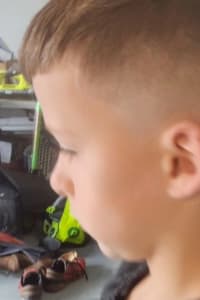 Abraham D., mobile hairstylist/mobile barber at Brandon