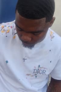 Abraham D., mobile hairstylist/mobile barber at Brandon