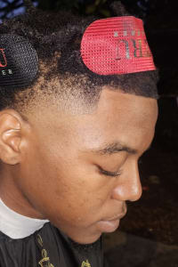 Abraham D., mobile hairstylist/mobile barber at Brandon