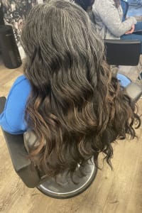Alicia C., mobile hairstylist/mobile barber at Newark