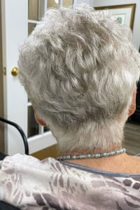 Alicia C., mobile hairstylist/mobile barber at Newark
