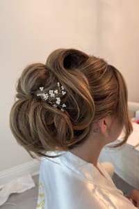 Ipek G., mobile hairstylist/mobile barber at Boca Raton
