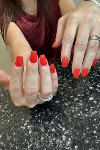 Victorian A., mobile hairstylist/mobile barber at Naperville