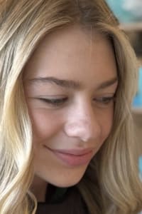 Julie O., mobile hairstylist/mobile barber at Fort Lauderdale