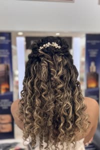 Julie O., mobile hairstylist/mobile barber at Fort Lauderdale