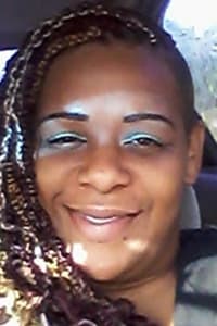 Cessley A., mobile hairstylist/mobile barber at Fayetteville
