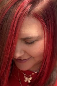 Nicole B., mobile hairstylist/mobile barber at Deerfield Beach