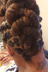 Tara D., mobile hairstylist/mobile barber at Houston