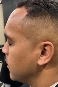 Lorez H., mobile hairstylist/mobile barber at Union City