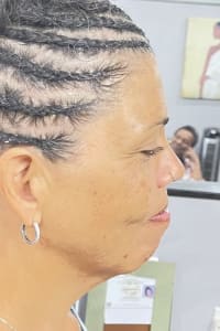 Winnifred K., mobile hairstylist/mobile barber at St Petersburg