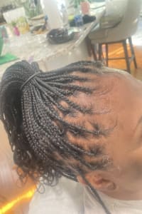 Alexus W., mobile hairstylist/mobile barber at Union City