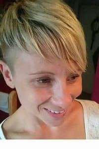 Henriett N., mobile hairstylist/mobile barber at Tampa