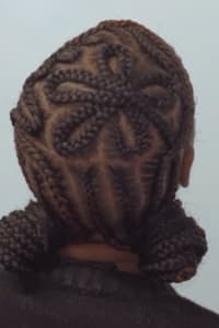 Jessica D., mobile hairstylist/mobile barber at Bronx