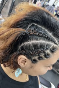 Jessica D., mobile hairstylist/mobile barber at Bronx