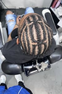 Jessica D., mobile hairstylist/mobile barber at Bronx