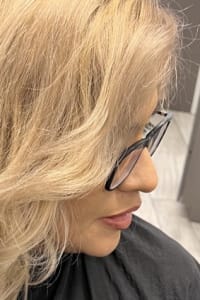 Samantha C., mobile hairstylist/mobile barber at Houston