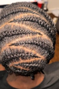 Alaana P., mobile hairstylist/mobile barber at Arlington