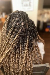 Alaana P., mobile hairstylist/mobile barber at Arlington