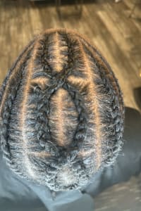 Alaana P., mobile hairstylist/mobile barber at Arlington