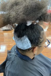 Stanley R., mobile hairstylist/mobile barber at Riverview