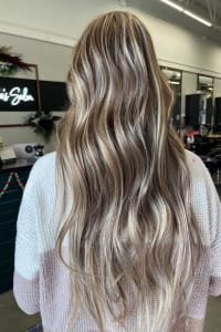 Elicya M., mobile hairstylist/mobile barber at Independence