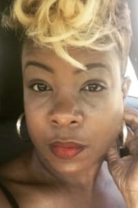 Lashante F., mobile hairstylist/mobile barber at Elk Grove