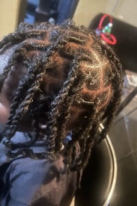 Shakaira  A., mobile hairstylist/mobile barber at Philadelphia