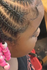 Shakaira  A., mobile hairstylist/mobile barber at Philadelphia