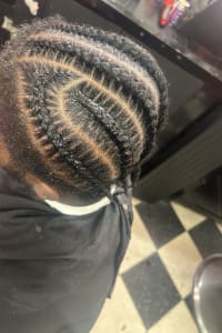 Shakaira  A., mobile hairstylist/mobile barber at Philadelphia