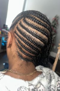 Shakaira  A., mobile hairstylist/mobile barber at Philadelphia
