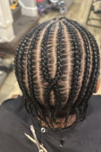 Shakaira  A., mobile hairstylist/mobile barber at Philadelphia