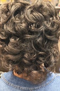 Angel M., mobile hairstylist/mobile barber at Philadelphia