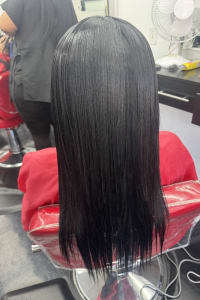 Carmen C., mobile hairstylist/mobile barber at 1415