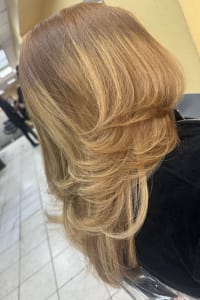 Carmen C., mobile hairstylist/mobile barber at 1415