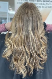 Selina R., mobile hairstylist/mobile barber at Babylon
